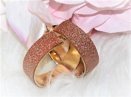 Trblietavé náušnice-kruhy,