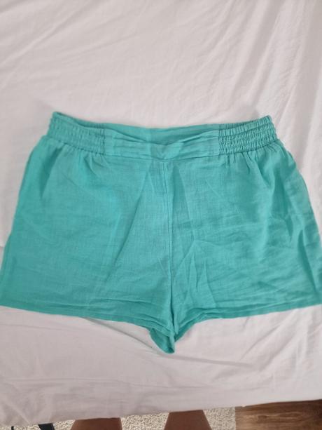 Šortky priedušné, calzedonia,146