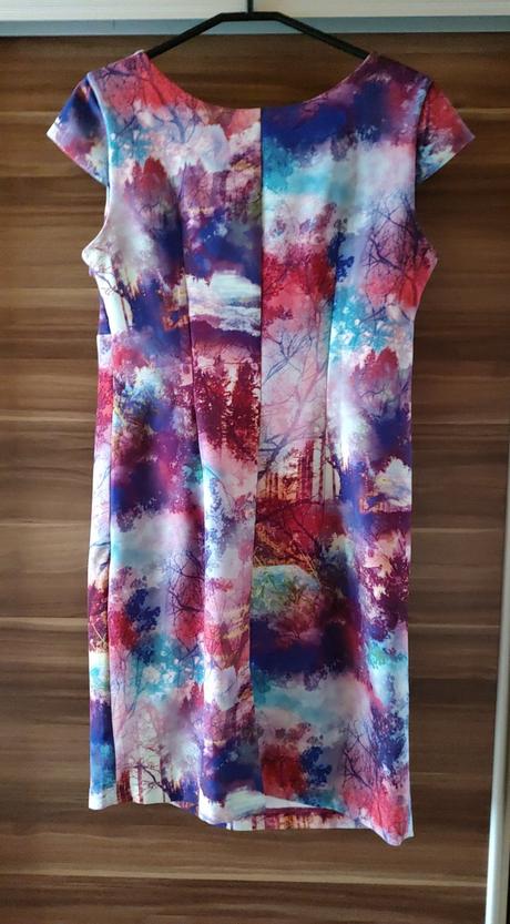 Tehotenské šaty, l