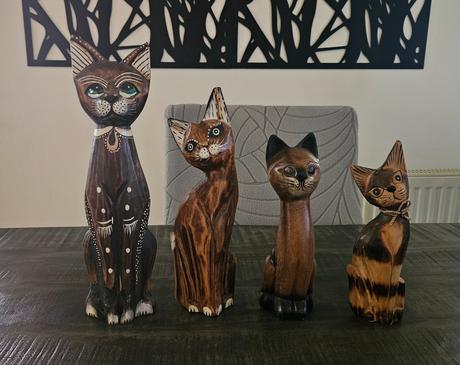 Drevené dekoračné mačky, 