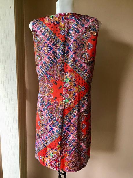 Krásne šaty /30, m