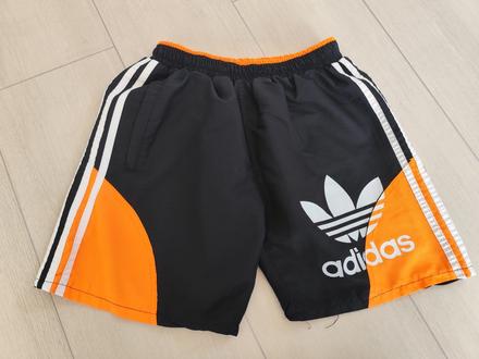 Predám chlapčenské kraťasy adidas, adidas,s