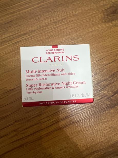 Clarins, 