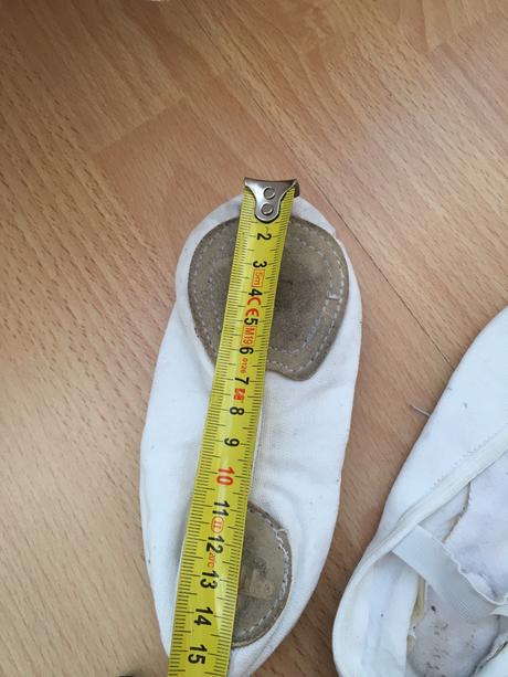 Tanečné / baletné cvičky, 28