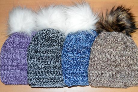 Čiapočka s brmbolcom, 50 - 158