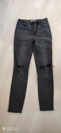 Rifle h&m roztrhané na kolenách, reserved,158