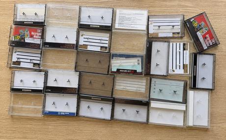 Predám obaly na audio kazety 28 ks za 10eur,
