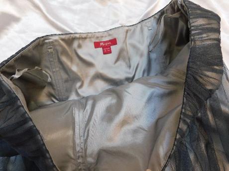 Luxusne slavnostne saty, 44