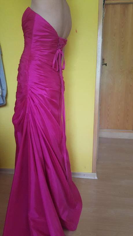 Spoločenské šaty, 38