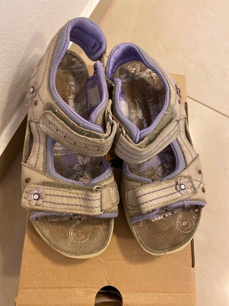 Kožené sandále, 33