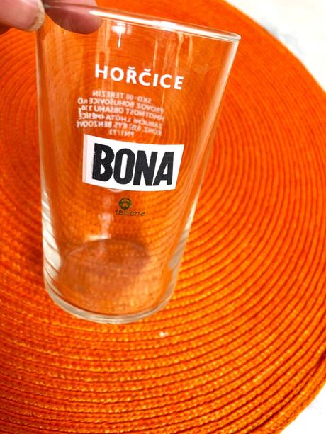 Staré socialistické retro poháre 8 ks, 