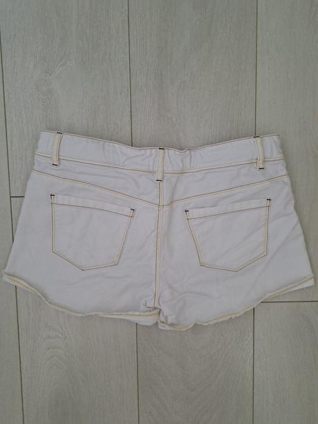 Kratasy benetton, benetton,152