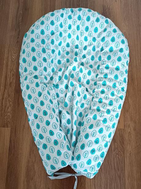 Obojstranné hniezdočko, 