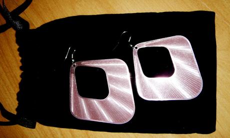 Fialové veľké náušnice, 