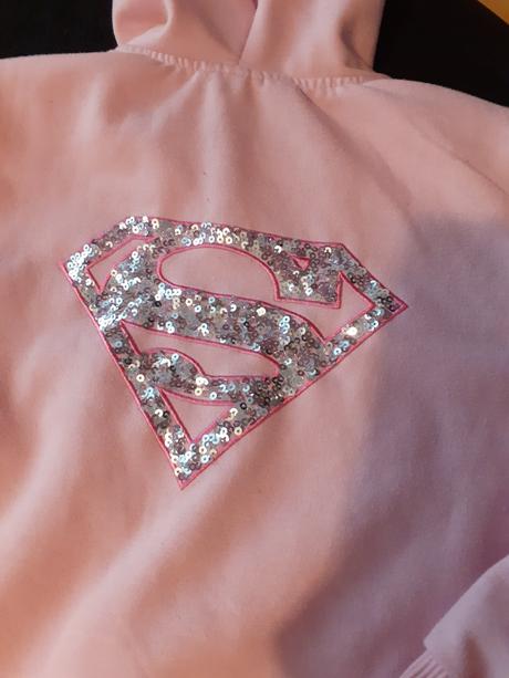 Kvalitný teplákový vrch superman 140/146, decathlon,140