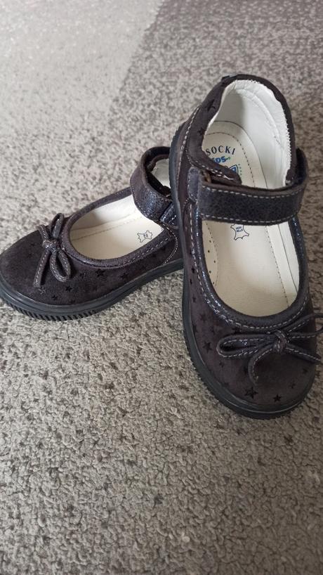 Lasocki sandálky s plnou špičkou ako nové, lasocki,24