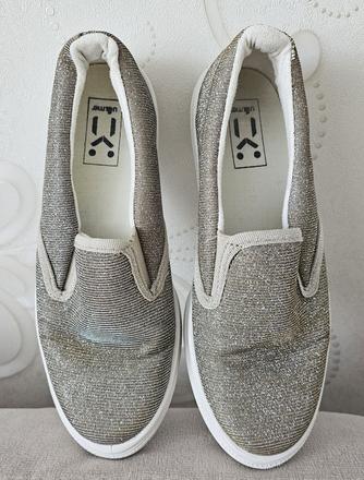 Trblietavé plátenky, 39