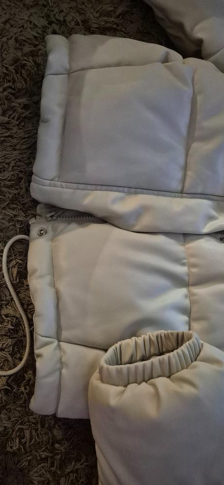 Koženkove bundy, gate,s