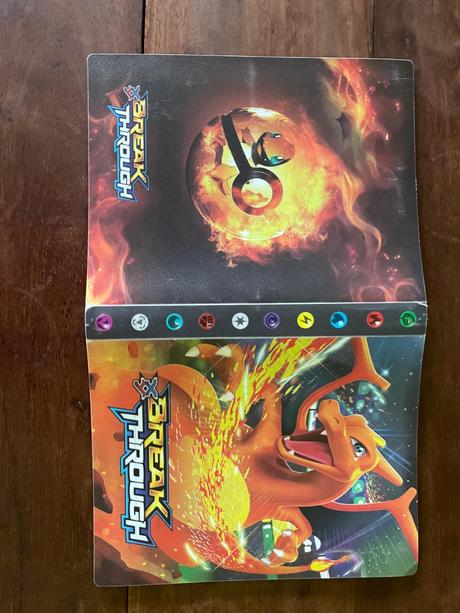 Pokémon karty a obal,