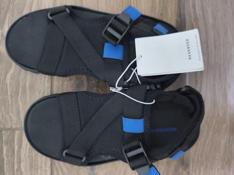 Sandale reserved, reserved,34