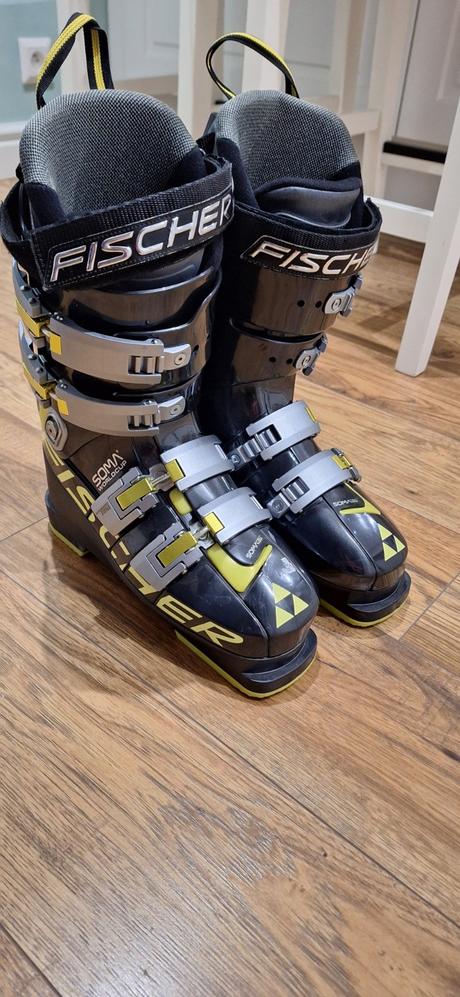 Lyžiarky, fischer,27