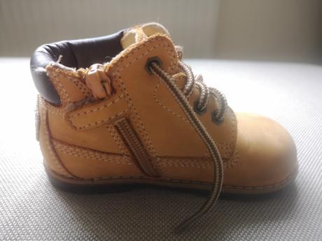 Topanky zn. chicco, chicco,23