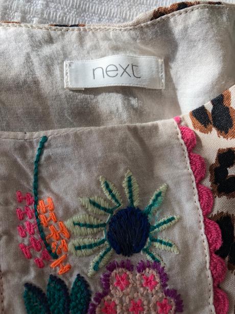 Next overal, next,122