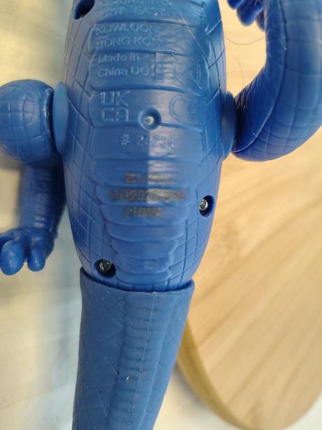 Interaktívna robotická jašterica zuru, robo alive,