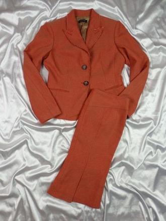Luxusný vlnený kostým, 40