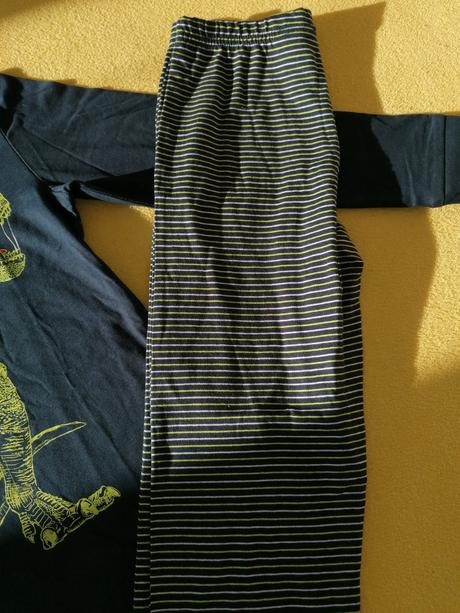 Pyžamo 122/128, 128