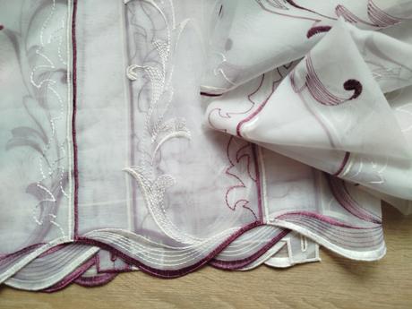 2x vyšívaná záclona, 