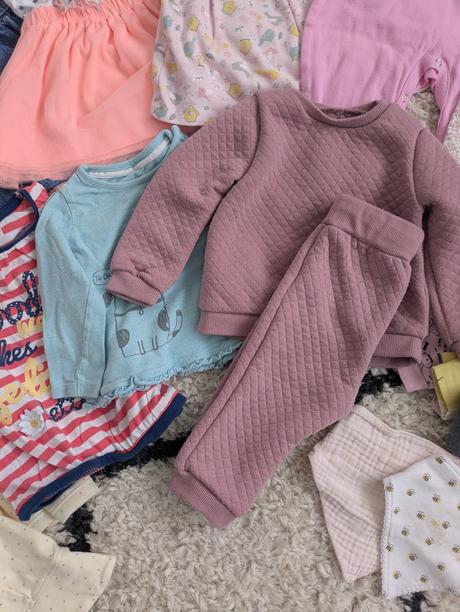 Balík dievčenského oblečenia, 68–80