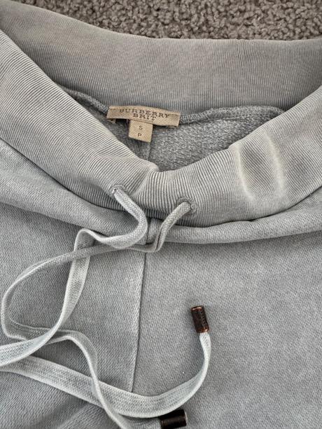 Damske burberry teplakove shortky, burberry,s