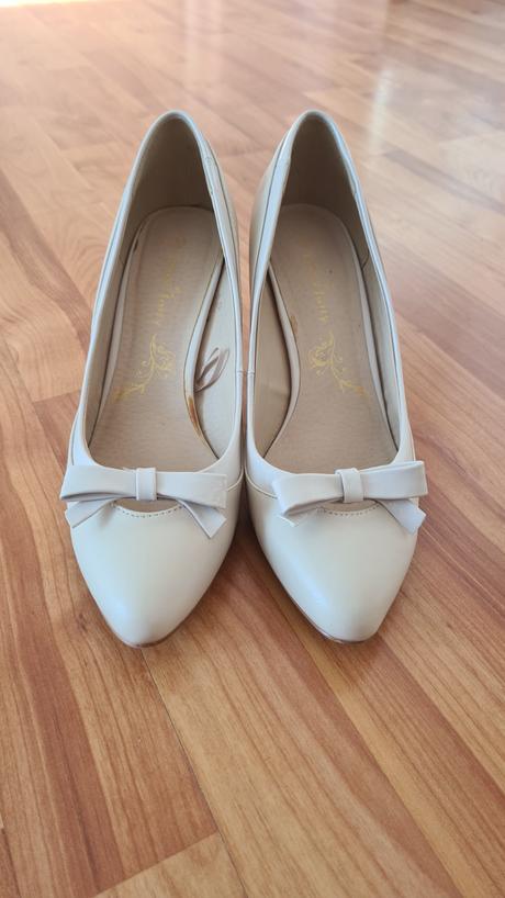 Béžové lodičky, 40