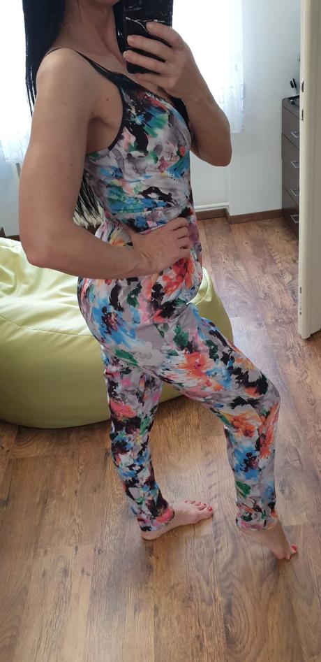 Kvetinkovy overal, 36