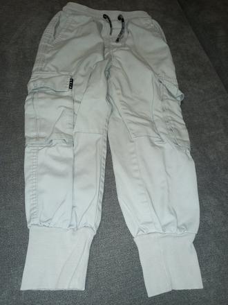 Kapsače, reserved,140