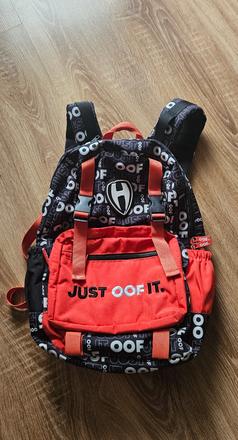 Batoh youtubera house, 