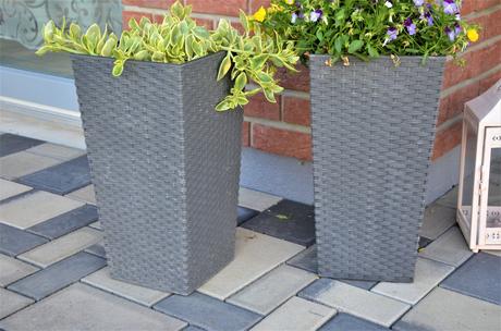 2x vysoký plastový kvetináč-46,5cm,