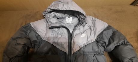 Zimná bunda nike veľkosť s, nike,s
