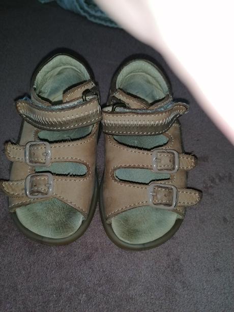 Značkové sandálky, protetika,21
