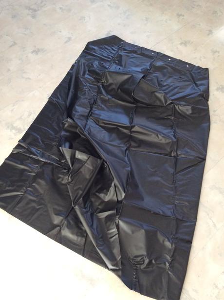 Pevný záves do sprchy,