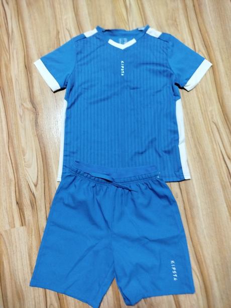 Dres, decathlon,134