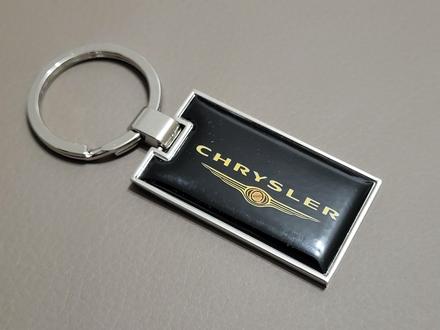 Kľúčenka chrysler 5 x 2,5cm,