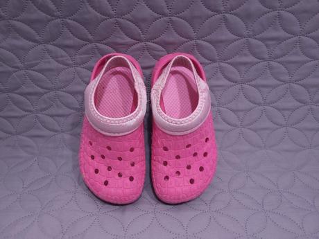 Kroksove slapky / sandalky, 27