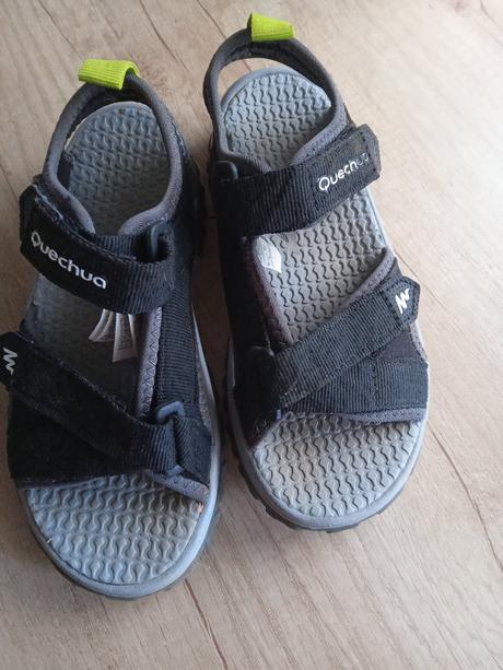 Pekné sandálky, quechua,30