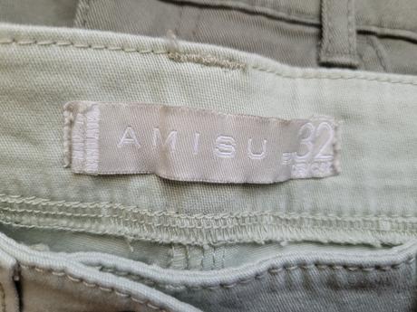 Šortky, amisu,32