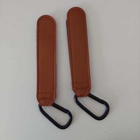 Úchyty na kočík kožené,