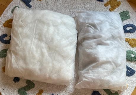 2 vankúšové výplne, 2 obliečky, 