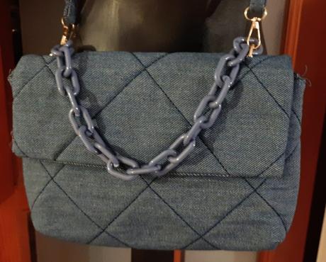 Predám prešívanú kabelku, 