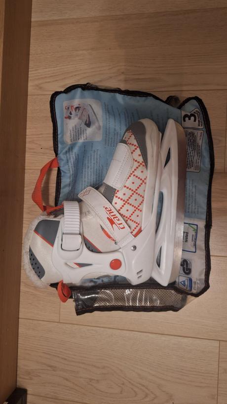 Dievcenske korcule, 33